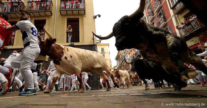 Stierhatz in Pamplona endet trotz übler Szenen glimpflich