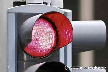 Door het rood rijden breekt man zuur op: politie ontdekt 5 kilogram marihuana in voertuig