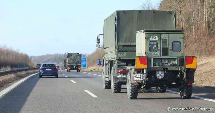 Bundeswehr-Konvoi fährt quer durch Bayern