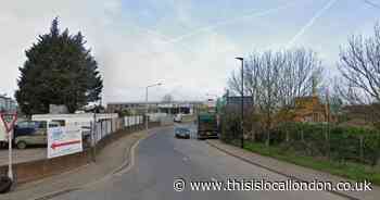 South Chingford stabbing: Three wounded in Harbet Road club fight