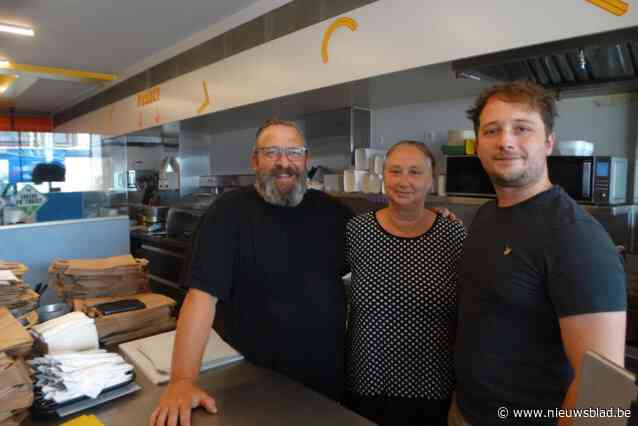 Conny (60) en Franky (60) nemen na 26 jaar afscheid van ‘Beste frituur van Sint-Niklaas’: “Toen we nummer 1 werden op Tripadvisor stond de stad even op z’n kop”
