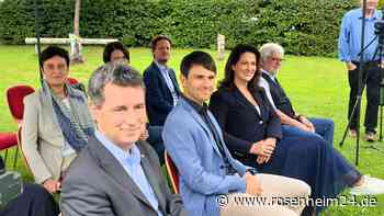 Staatsministerin Kaniber bringt Schülern in Freilassing nachhaltige Ernährung näher