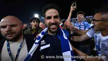 VfL Wolfsburg testet gegen Thierry Henry und Cesc Fabregas