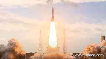 Europe's new Ariane 6 rocket launches on long-awaited debut mission (video)
