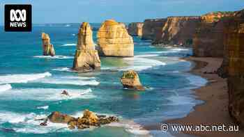 Mixed response to plan to slug visitors to Victoria's Great Ocean Road with parking fees