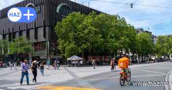 Regenbogen-Straßenstreifen schon fast wieder weg