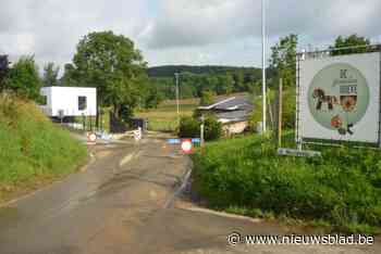 Kanarieberg afgesloten voor verkeer door modder op rijbaan