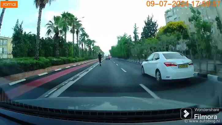 Video: handig joh, zo’n elektrische step!