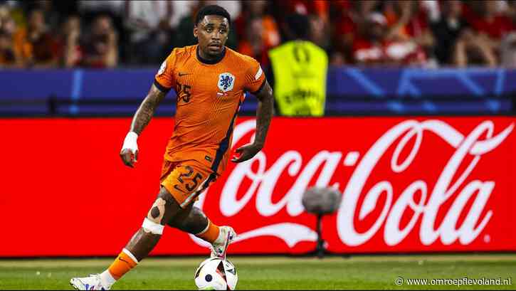 Almere - Vader Steven Bergwijn: 'Hij nam de voetbal zelfs mee naar bed'