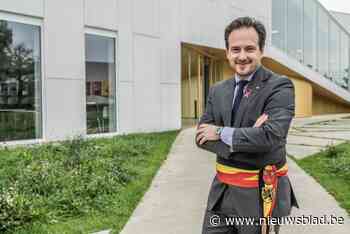 Burgemeester Francesco Vanderjeugd (Open VLD) toont jongeren zelfgemaakt seksfilmpje: “Ik durf mezelf niet meer in de spiegel te kijken”