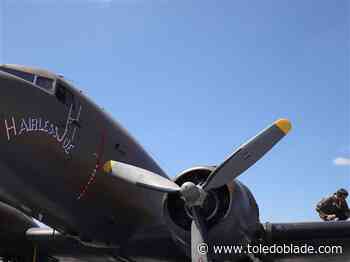 Flight museum offering rides on vintage World War II C-47 Skytrain