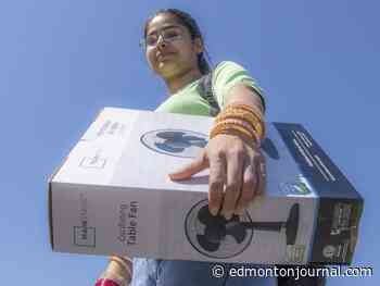 Edmonton heat wave: People look to cool off — or enjoy the sunshine