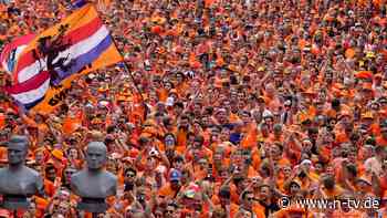 Niederländer drehen völlig frei: Party totaal: Der größte Fanwalk, den Dortmund je gesehen hat