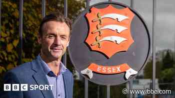 Essex CEO Stephenson to leave at end of season