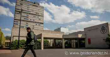 Radboud Universiteit moet flink bezuinigen, bouwplannen worden uitgesteld