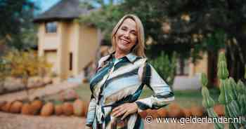 Dit is B&B Vol Liefde-deelnemer Mirjam: ‘Die Zuid-Afrikaanse rangers in korte broekjes waren niet mijn type’