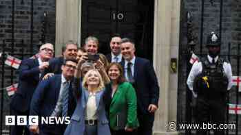 Starmer promises regular mayoral meetings