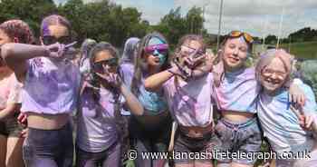 Hundreds of Rossendale pupils take part in 'Colour Dash'