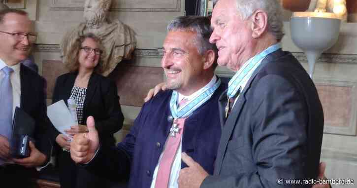 Verdienstorden für Torwartlegende Maier und Ex-Rodler Hackl