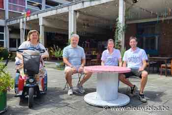 Zomerbar zet chef van Tai-Ton weer achter kookpotten: “Lang geleden dat ik voor zoveel volk heb gekookt”