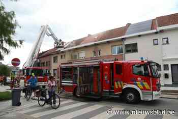 Huis onbewoonbaar na slaapkamerbrand: bewoner loopt rookintoxicatie op