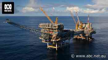 Mercury and asbestos are in decommissioned Bass Strait gas rigs. A fight is brewing over their removal