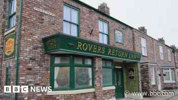 Rovers Return pub plan sparks licensing battle