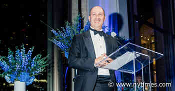 New York Philharmonic Chief Abruptly Steps Down Amid Tensions