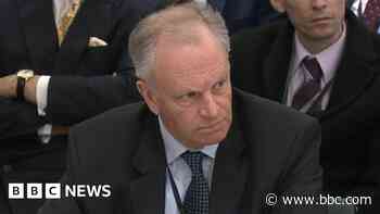 Post Office boss to step back to prepare for inquiry