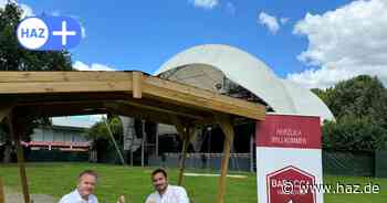 Hannover Concerts baut Baracca an der Gilde Parkbühne auf