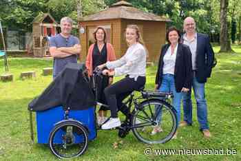 The Lightstore schenkt bakfiets aan Xplo