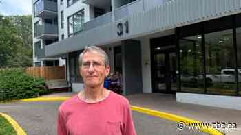 Property management firm shuts down Toronto retiree's seniors meal program