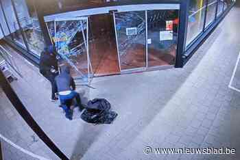 Inbrekers stelen voor tienduizenden euro’s aan sigaretten bij Prik & Tik