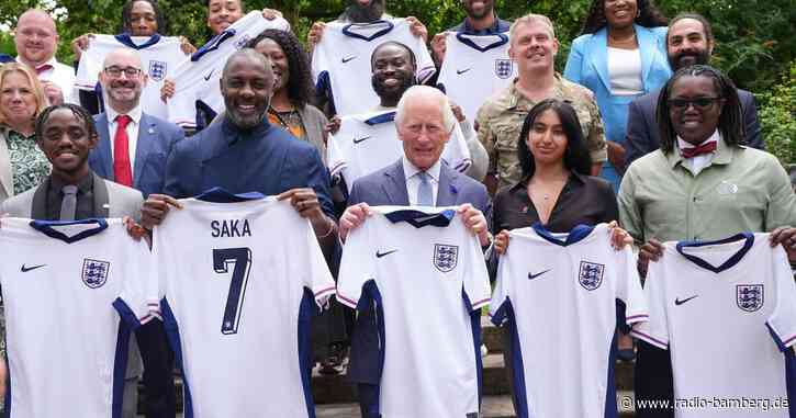 König Charles und Idris Elba gegen Jugendgewalt