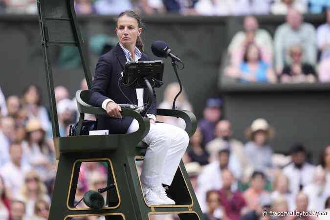 Defending champion Carlos Alcaraz beats Daniil Medvedev to return to the Wimbledon final