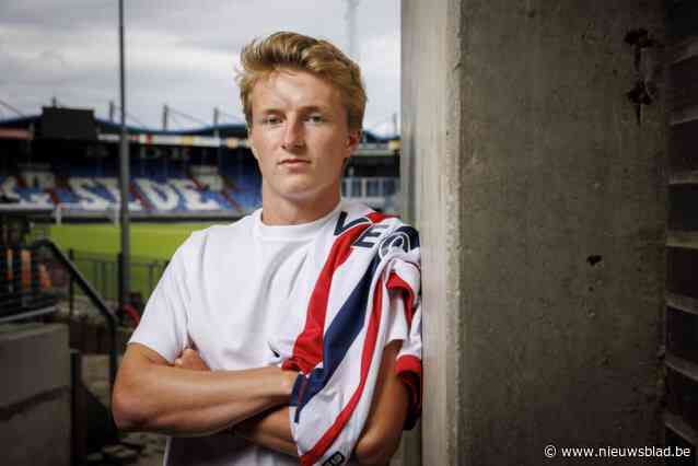 Gedegradeerd met Excelsior, maar mentaal sterker en met nieuwe contract op zak gaat Cisse Sandra nu zijn kans bij Willem II: “Club Brugge blijft mij op de voet volgen”