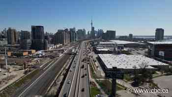 Busy weekend of Toronto events means traffic, transit disruptions