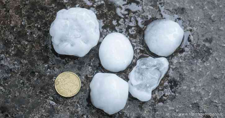 Maltempo nel Nord Italia, forte grandinata a Milano: pioggia e vento nel Varesotto, a Como chiuso il lungolago