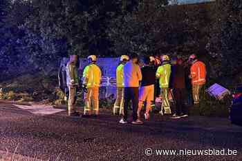 Auto slaat over de kop in Genk: geen gewonden