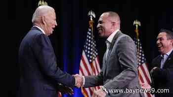 Biden meets with Democrats in Congress to shore up support after Jeffries huddle