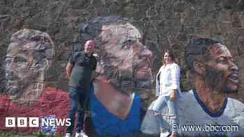 Three new lions for mural if England reach final