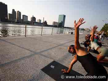 Photo Gallery: Wellness on The Docks