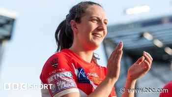 Saints beat Wigan to go top of Women's Super League