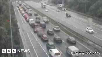 Ryanair pilots killed in M62 crash on way to work