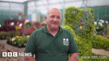 Floral Pudsey bear returns to Tatton after 21 years