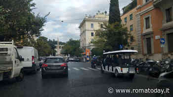 Invasione di golf car a Roma, dal Campidoglio arriva una proposta per regolamentarle