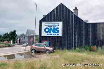 Verkiezingsaffiche krijgt plots andere boodschap