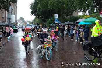 Ereronde in de regen sluit wielerzesdaagse af