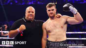 Social-media star dad keeping Fisher 'level-headed'