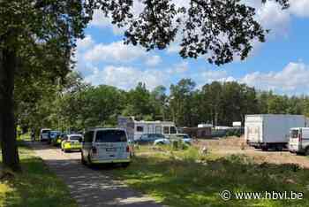 Privéfeest in As ontaardt in illegale raveparty: politie stuurt 250 gasten naar huis